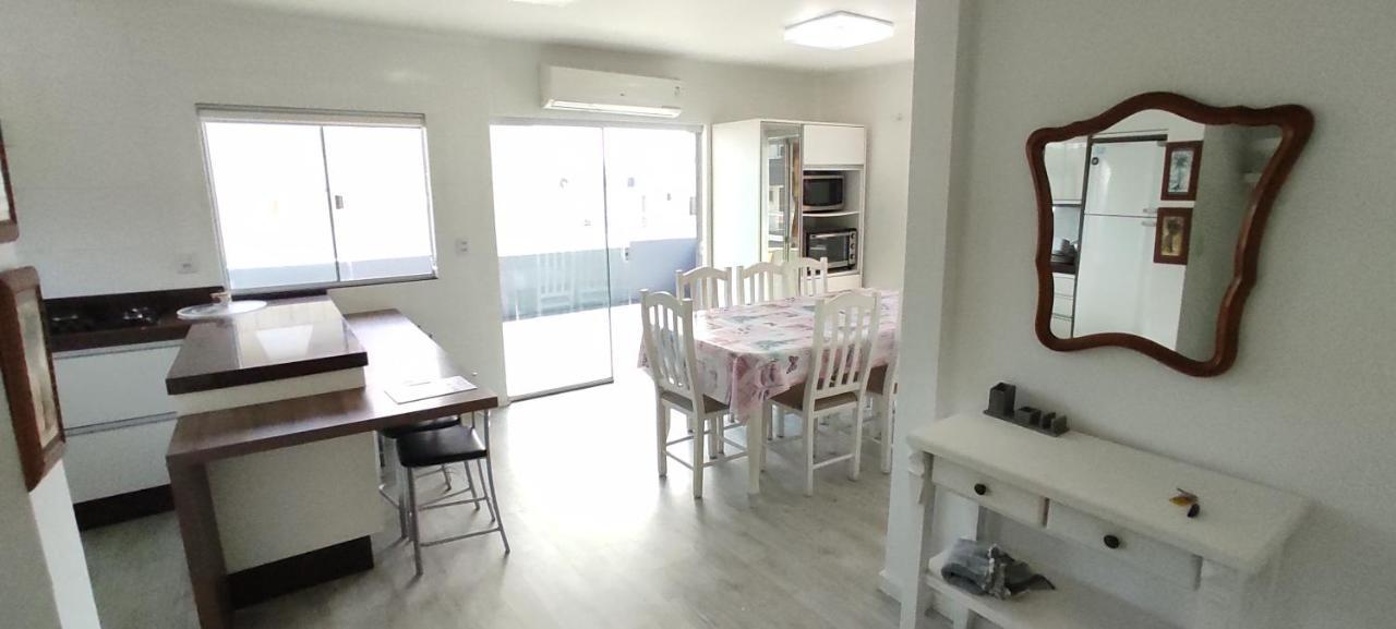 Residencial Pilati Apartment Bombinhas Exterior photo